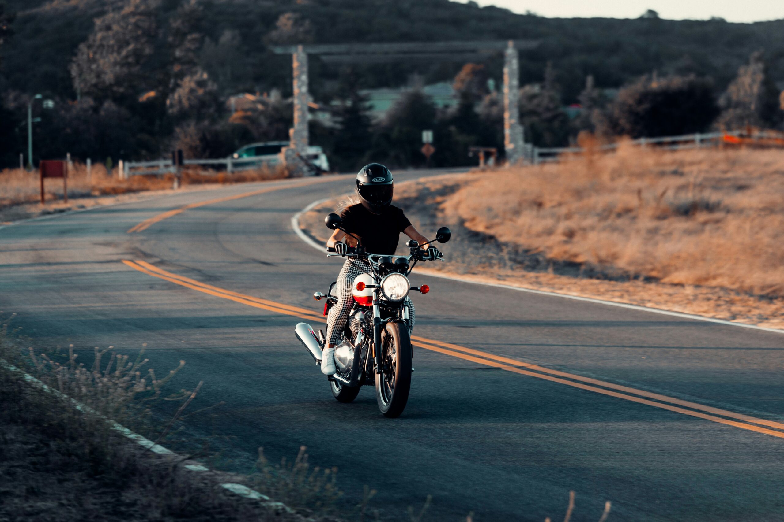 Unforgettable motorcycle rides - Dina Vardal